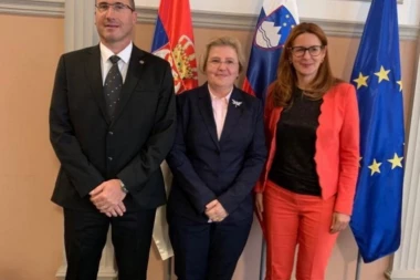 Zagorka Dolovac u poseti Sloveniji