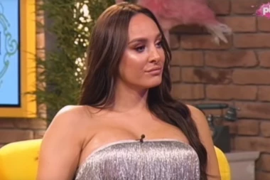 (VIDEO) Lunina nova pesma težak plagijat? Evo kako zvuči original, gori internet!