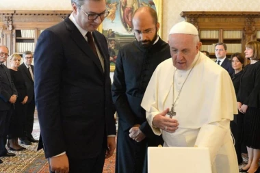 Izvor iz Vatikana otkriva: Papa želi Srbiju u EU
