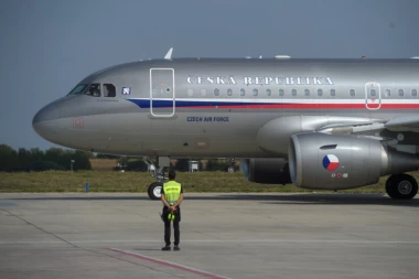 (FOTO) Ispraćen Zeman sa željom da Češka povuče priznanje Kosova