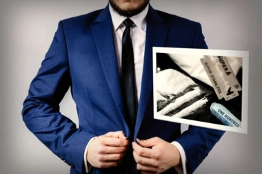 Veliko hapšenje u Italiji! Pala narko-banda "DRES KOD": U elegantnim odelima rasturali kokain, drogu im prenosile mule!