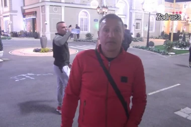 (VIDEO) Potpuno neočekivano ponašanje! Gagi se okrenuo prema kameri i obratio NJIMA!