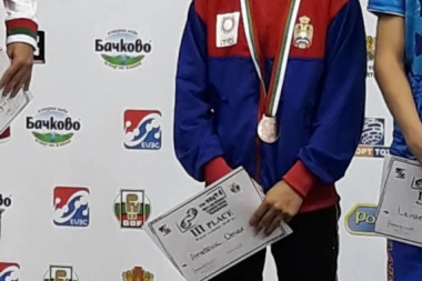 Omeru Ametoviću evropska bronza za omladnice u boksu