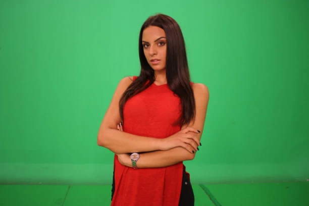 RANI RADOVI MIONE JOVANOVIĆ: Ljubavnica Nenada Aleksića Ša ima samo jedan CILJ, javnost je zbog ovoga u ŠOKU! (FOTO)