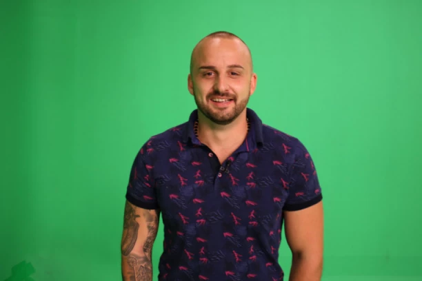 SLAVLJE U DOMU BIVŠEG ZADRUGARA! Ponosni TATA podelio SREČNE VESTI! (FOTO)