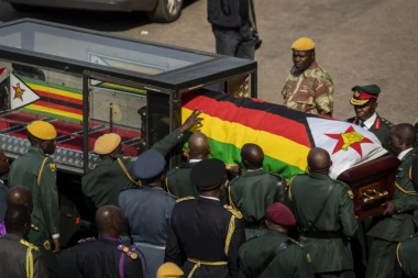 Sahranjen Mugabe, Dačić prisustvovao državnoj ceremoniji