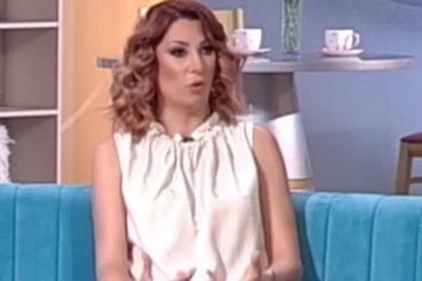 Crkni od ljubomore ku*vo: Nadežda besna kao ris uputila javne pretnje Mini!