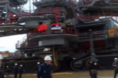 Rotorni bager EPS-a "Glodar 10" krenuo ka Radljevu