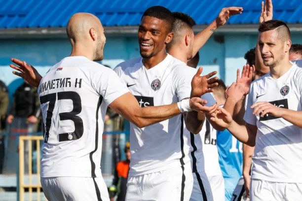 SPREMA SE NEŠTO VELIKO: Miljenik Grobara poslao SNAŽNU PORUKU!