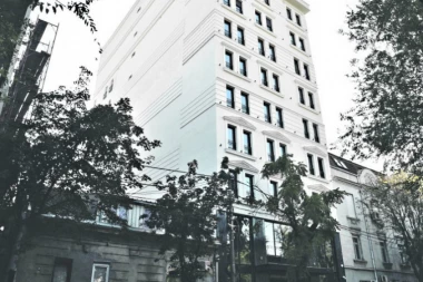 Grad sprema rušenje četiri sprata hotela