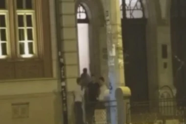 (VIDEO) EVO DOKAZA! Đilas od Rektorata napravio stranački odbor