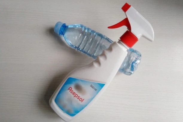 KAZNE ZA ONE KOJI ZARAĐUJU NA TUĐOJ MUCI: Vlada Srbije preduzima mere protiv trgovaca koji dižu cene maski i asepsola