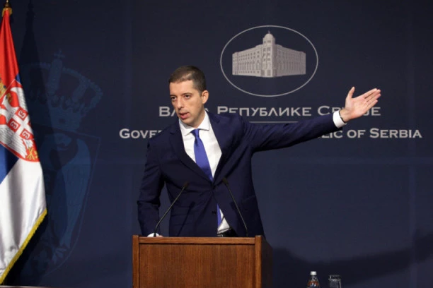 ĐURIĆ SAOPŠTIO PODATKE SA KOSOVA: Izlaznost 60%, SNS 86% glasova