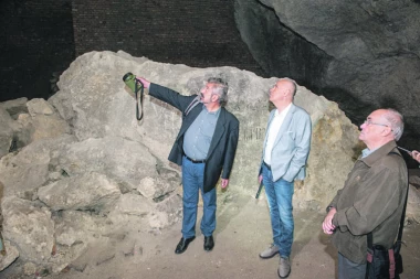 Tajne tašmajdanskog parka: Mošti Svetog Save spaljene na Tašu?