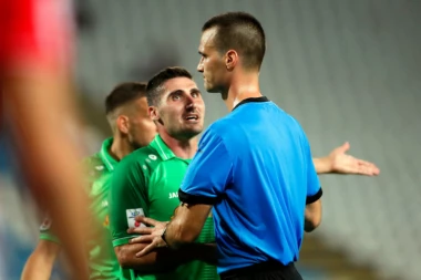 (VIDEO) Inđija burno reagovala posle šest dosuđenih penala: Zašto i kome smetamo?