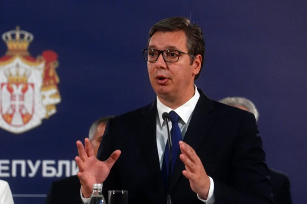 TAČNO U 9:30 USPRED PALATE SRBIJA! Uz najviše počasti Vučić dočekuje predsednika Angole!