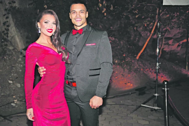 OGLASILA SE STANIJA NAKON VESTI DA JE ZAPROŠENA: Starleta otkrila samo OVO!