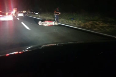Muž i žena pali sa motora! Vozač bio pijan u trenutku nesreće