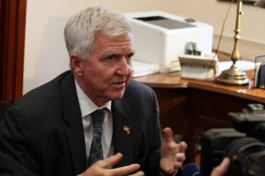 Kajl Skot: Rešenje Kosova preduslov za privredni rast Srbije