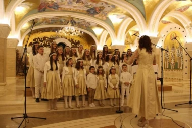 Koncert  "Deca deci" 26. septembra od 19 časova u knjižari "Akademija": U DRUŠTVU JE LEPŠE!