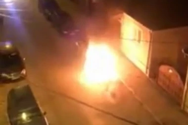 (VIDEO) Među Čačanima bukti rat: Petar je nožem povredio mladića, a oni mu jutros zapalili auto!