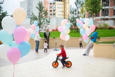 Za stanare Voždovih kapija leto još uvek traje