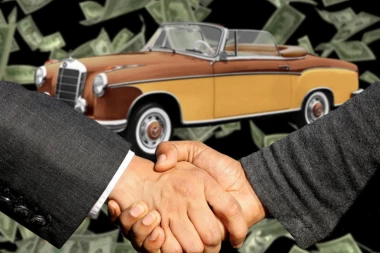 Objavio oglas da prodaje automobil, a kad vidite razlog ZAPLAKAĆETE OD SMEHA!