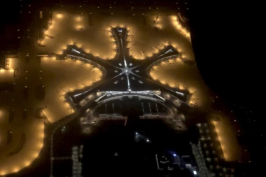 (VIDEO) Otvorena spektakularna vazdušna luka u Pekingu: KINESKI MEGAAERODROM U OBLIKU MORSKE ZVEZDE