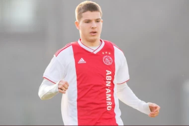 Srbija krade fudbalskog bisera Holandiji! Napadač Ajaksa u dresu "orlova"