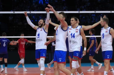 Bersijem se orilo "Kosovo je Srbija": Srpski navijači nadglasali 15.000 Francuza!