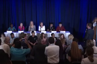 (VIDEO) Da li je sve samo vešta gluma? Greta Tunberg se potpuno pogubila na konferenciji za medije