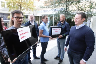 Članovi SNS pitaju Đilasa: Kako si uspeo da stekneš 25 miliona evra?!