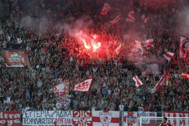 NA "MARAKANU" STIŽE 3.000 GRKA!