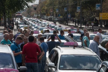 Pozliće vam! Gotov protest taksista, najavili blokade SVAKOG DANA ujutru i uveče!