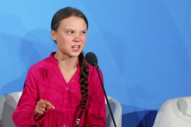 MA KAKVE KLIMATSKE PROMENE, SVE JE FARSA! Greta Tunberg pokazala pravo lice: Tinejdžerka podstiče proteste širom sveta!
