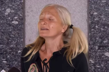 Beskućnica čarobnim glasom očarala policajce: Uskoro su svi saznali za njenu tužnu priču