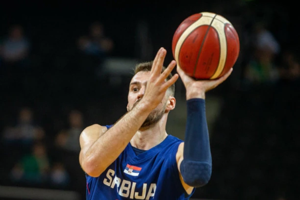 ODJEKNULO: Vratio se Marko Gudurić!