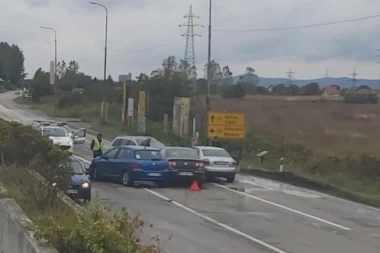 Udes kod Ljiga: Usporen saobraćaj na auto-putu u smeru Obrenovac - Čačak