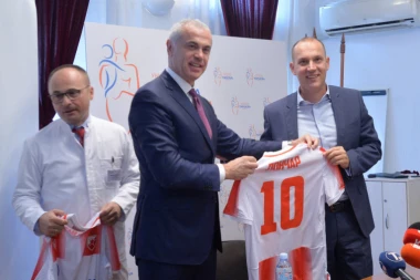 Lončar i Terzić u Tiršovoj! Crvena Zvezda donirala 12 miliona dinara ustanovi