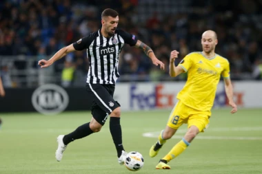 ŠĆEKIĆ OTKRIO TAJNU: Uvek trpa zemlju u ŠORTS, ali to nije sve...