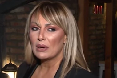 BOLNA ISPOVEST ELME SINANOVIĆ! Pevačica progovorila o SMRTI SUPRUGA: ISPLAKALA SAM MORE SUZA!