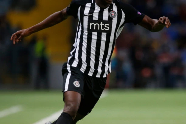 NIGERIJAC RAZREŠIO DILEME: Uprava, Stanojević, Suma? Sadik otkrio kome je pokazao srednji prst na meču protiv Bačke!