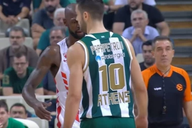 (VIDEO) Gist se totalno pogubio: Hteo da proslavi koš sa bivšim saigračem, pa popio ispalu!