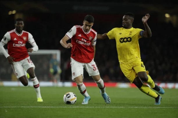 BIZARNA SITUACIJA: Postigao gol, pa dobio dva žuta u istoj akciji! (VIDEO)