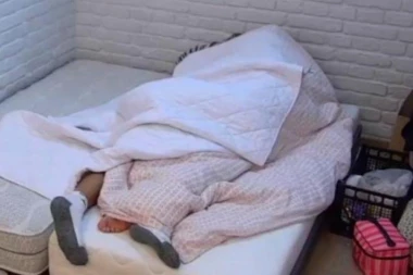 Odvuk'o je u krevet, a onda se zatresla jorgan planina: Evo za koju zadrugraku se na kraju odlučio Tomović!