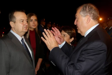 Jermenski predsednik završio posetu Srbiji: Ispratio ga Dačić