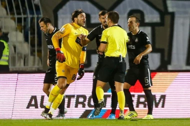(VIDEO) Sumnjiv penal, dva gola posle 90. minuta i Voždovac koji je srušio Partizan na gostovanju!
