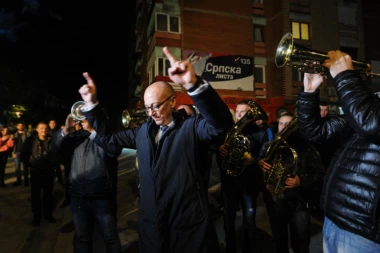 MITROVICA SLAVI ISTORIJSKU POBEDU SRPSKE LISTE