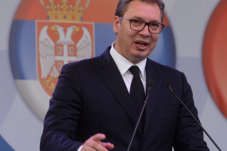 Vučić o novom snimku paljenja knjige Gorana Vesića: Drago mi je da su ljudi mogli da vide ko stoji iza tih događaja