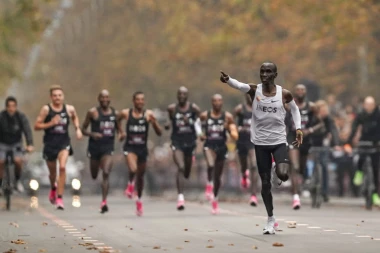 (VIDEO) Kipčoge: Pokazao sam da granice ne postoje!